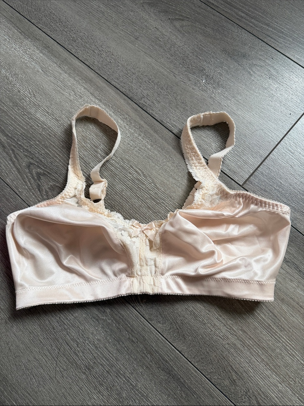 Warner's Soft Satin Non-Wired Bra — Light Blush
